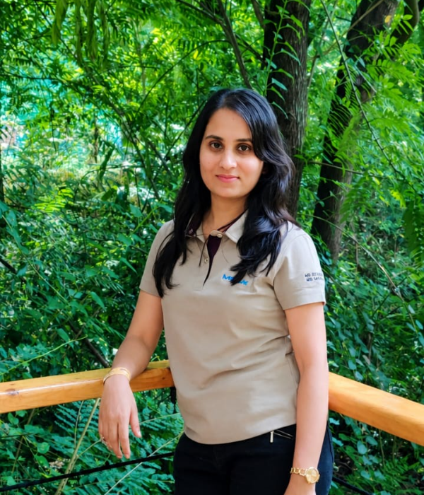 https://vokkaligas.com/v-vivah/v-images/female.png