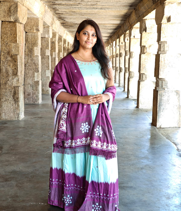 https://vokkaligas.com/v-vivah/v-images/female.png