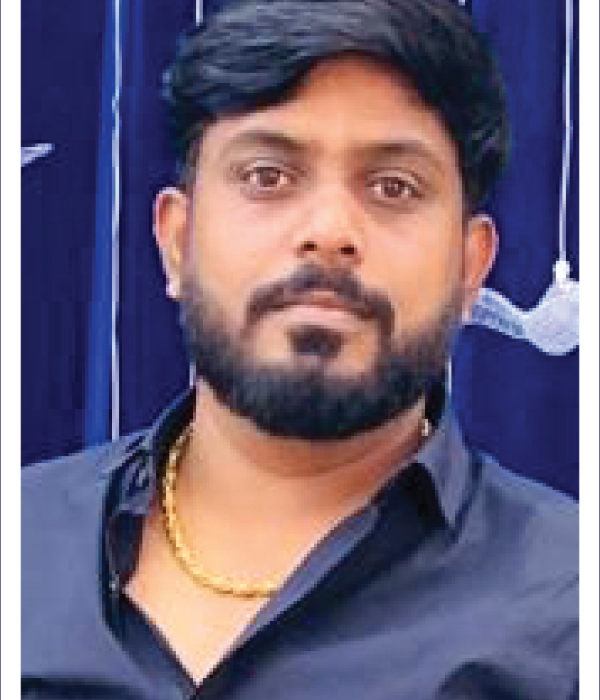 https://vokkaligas.com/v-vivah/v-images/female.png