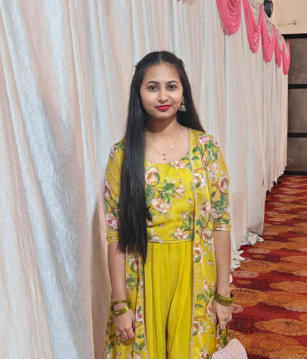 https://vokkaligas.com/v-vivah/v-images/female.png