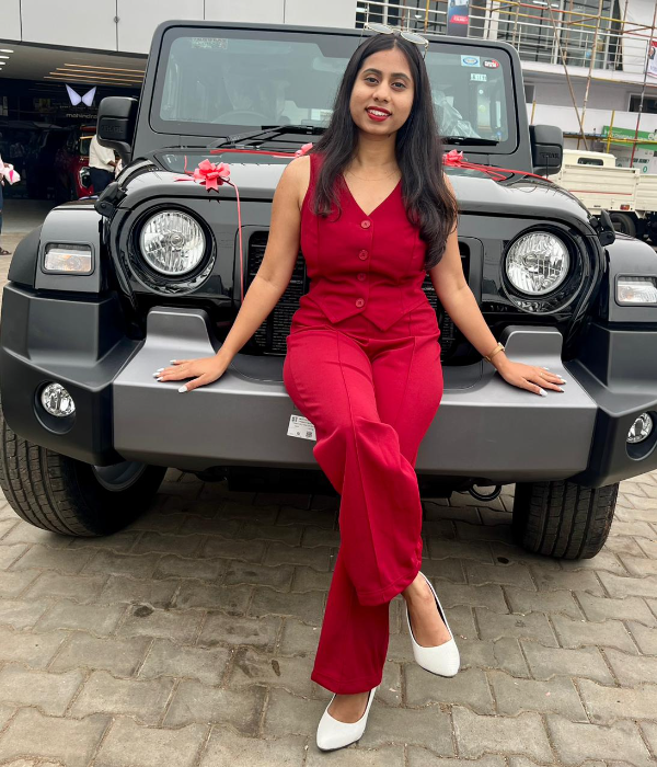 https://vokkaligas.com/v-vivah/v-images/female.png