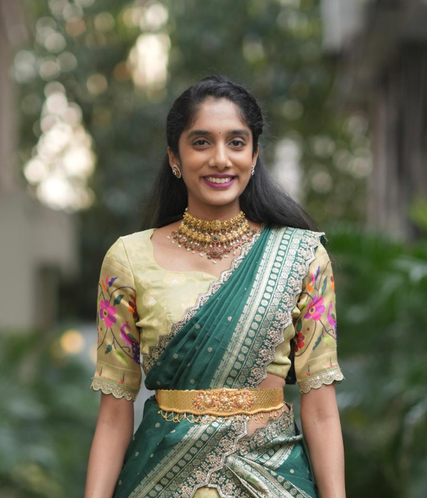 https://vokkaligas.com/v-vivah/v-images/female.png