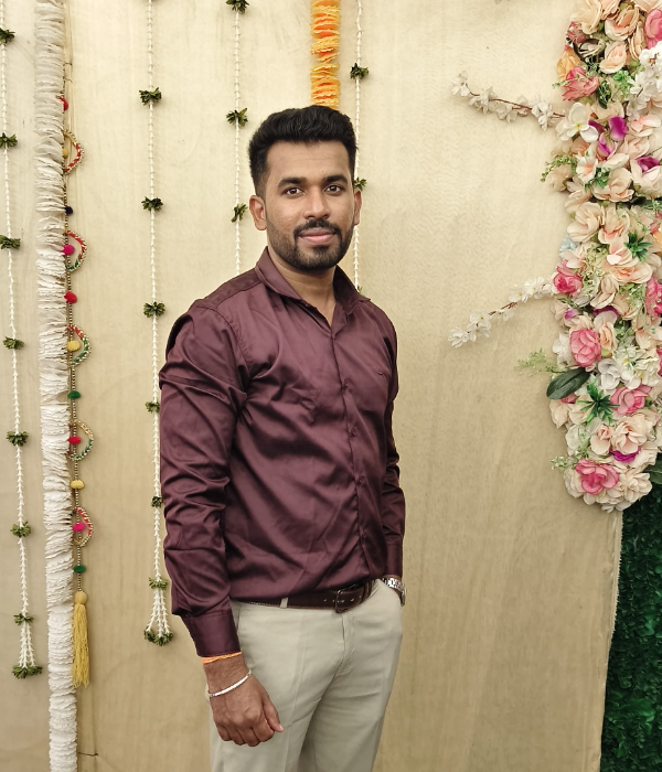 https://vokkaligas.com/v-vivah/v-images/female.png