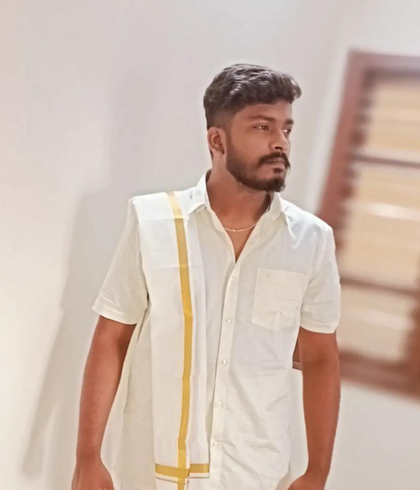 https://vokkaligas.com/v-vivah/v-images/female.png