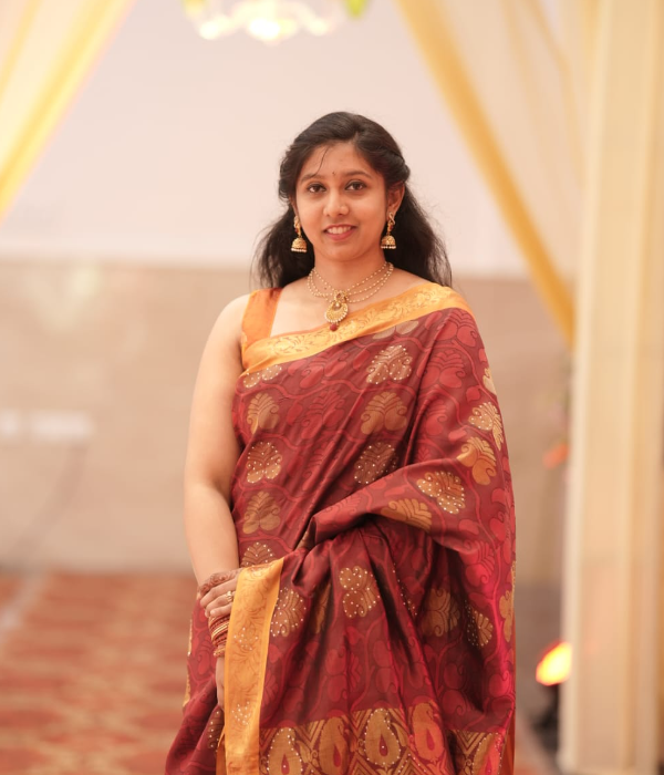https://vokkaligas.com/v-vivah/v-images/female.png