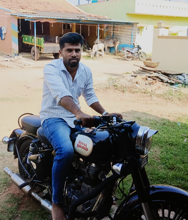 https://vokkaligas.com/v-vivah/v-images/female.png