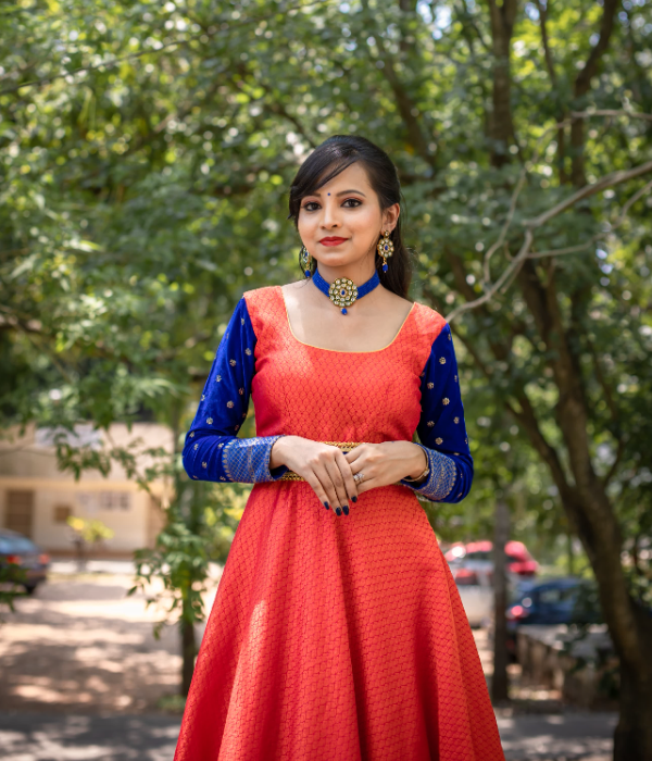 https://vokkaligas.com/v-vivah/v-images/female.png