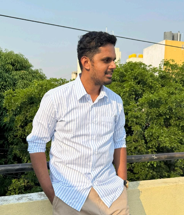 https://vokkaligas.com/v-vivah/v-images/female.png