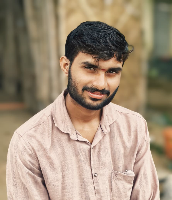 https://vokkaligas.com/v-vivah/v-images/female.png