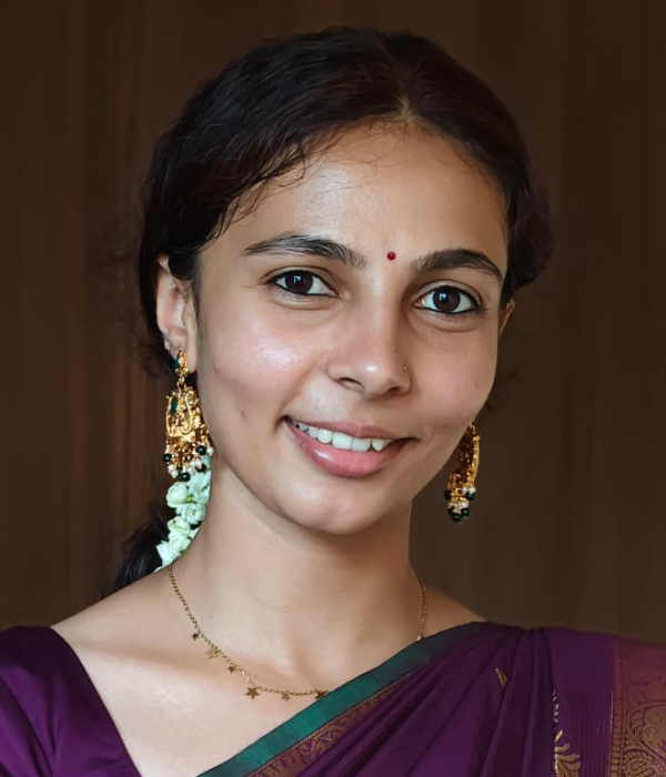 https://vokkaligas.com/v-vivah/v-images/female.png