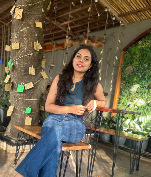 https://vokkaligas.com/v-vivah/v-images/female.png