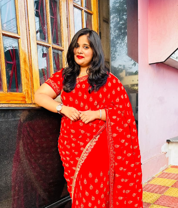 https://vokkaligas.com/v-vivah/v-images/female.png