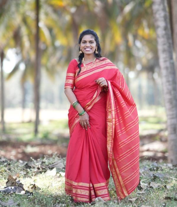 https://vokkaligas.com/v-vivah/v-images/female.png