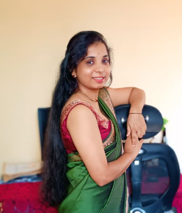 https://vokkaligas.com/v-vivah/v-images/female.png