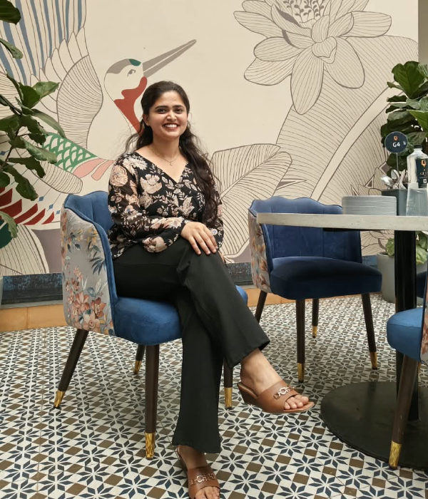 https://vokkaligas.com/v-vivah/v-images/female.png