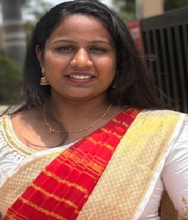 https://vokkaligas.com/v-vivah/v-images/female.png