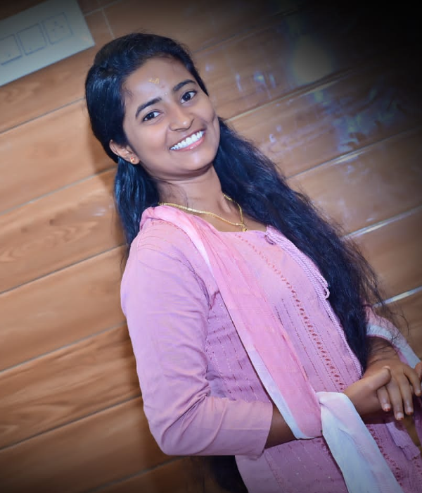 https://vokkaligas.com/v-vivah/v-images/female.png