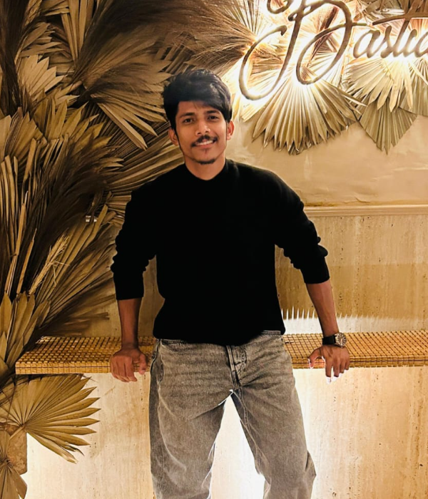 https://vokkaligas.com/v-vivah/v-images/female.png