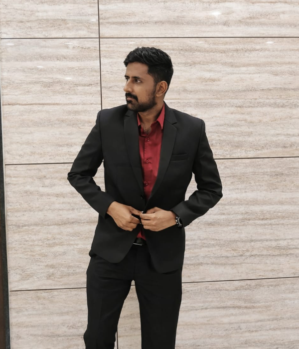 https://vokkaligas.com/v-vivah/v-images/female.png