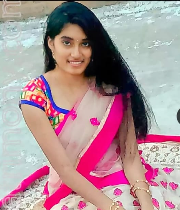 https://vokkaligas.com/v-vivah/v-images/female.png