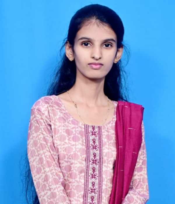 https://vokkaligas.com/v-vivah/v-images/female.png