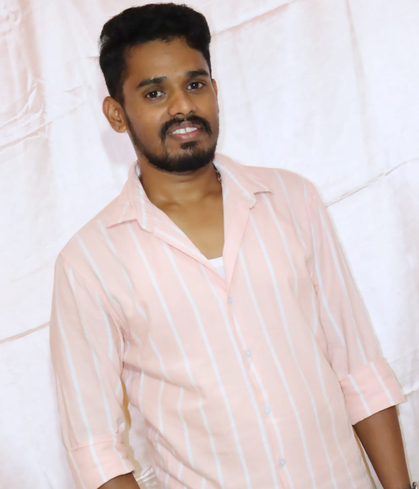 https://vokkaligas.com/v-vivah/v-images/female.png