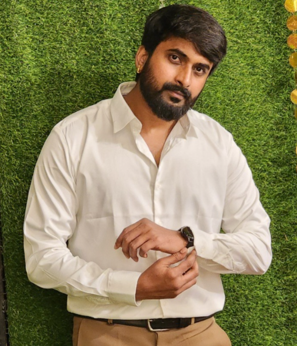 https://vokkaligas.com/v-vivah/v-images/female.png