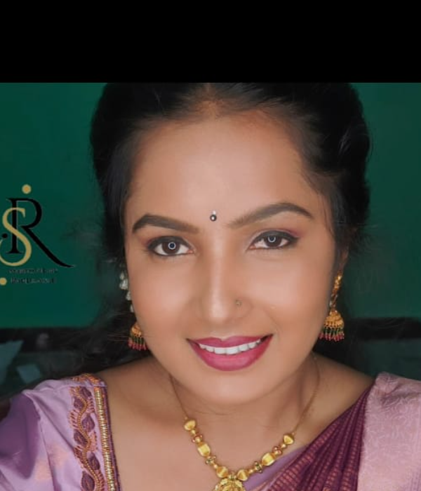 https://vokkaligas.com/v-vivah/v-images/female.png