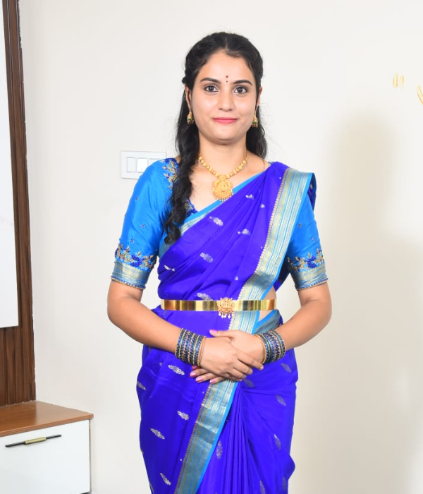 https://vokkaligas.com/v-vivah/v-images/female.png