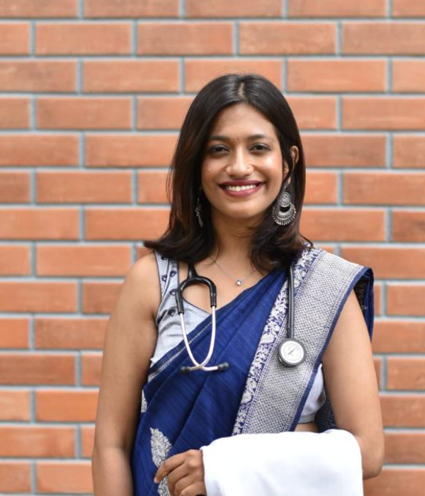 https://vokkaligas.com/v-vivah/v-images/female.png
