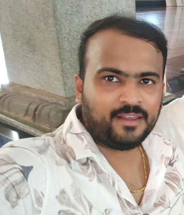 https://vokkaligas.com/v-vivah/v-images/female.png