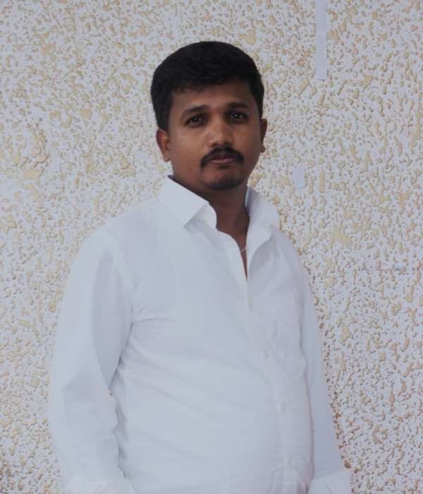https://vokkaligas.com/v-vivah/v-images/female.png