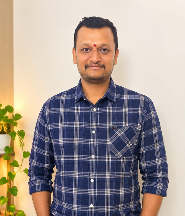 https://vokkaligas.com/v-vivah/v-images/female.png