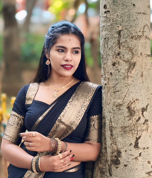 https://vokkaligas.com/v-vivah/v-images/female.png