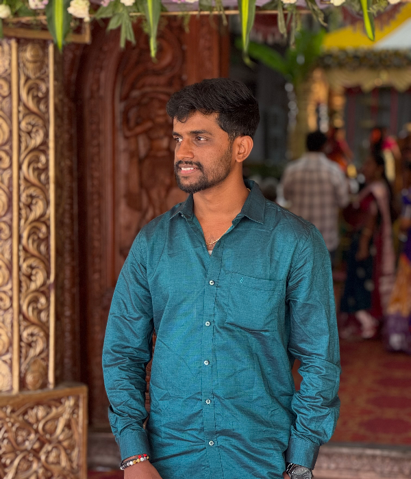 https://vokkaligas.com/v-vivah/v-images/female.png