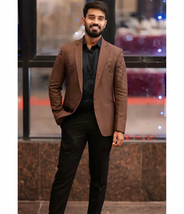 https://vokkaligas.com/v-vivah/v-images/female.png