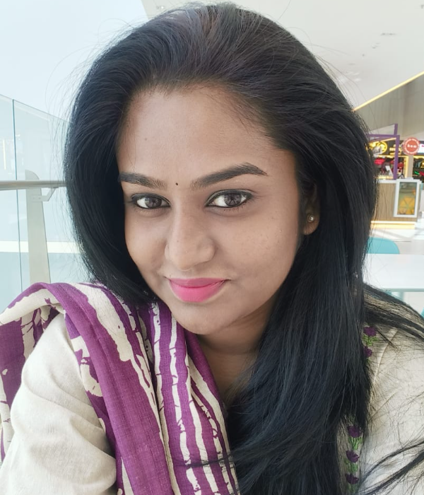 https://vokkaligas.com/v-vivah/v-images/female.png