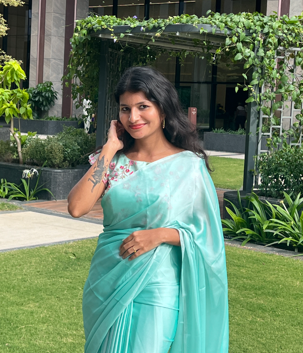 https://vokkaligas.com/v-vivah/v-images/female.png