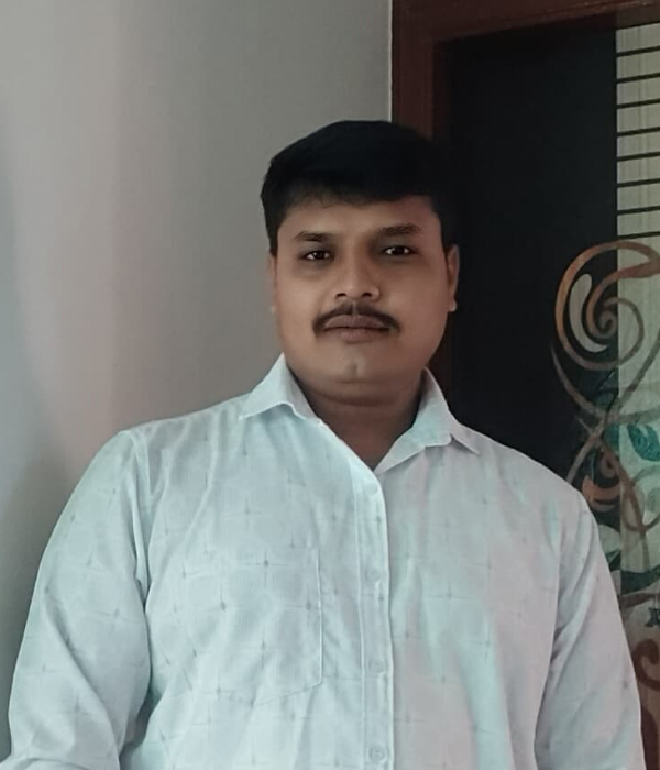 https://vokkaligas.com/v-vivah/v-images/female.png