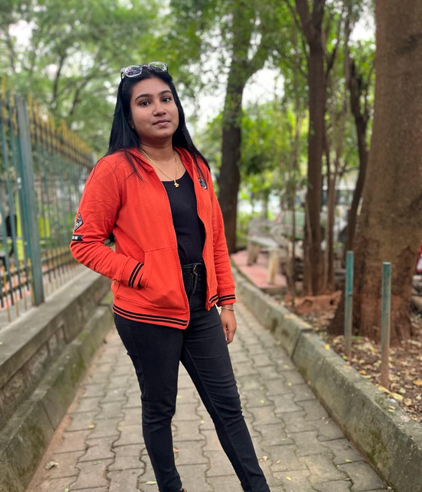 https://vokkaligas.com/v-vivah/v-images/female.png