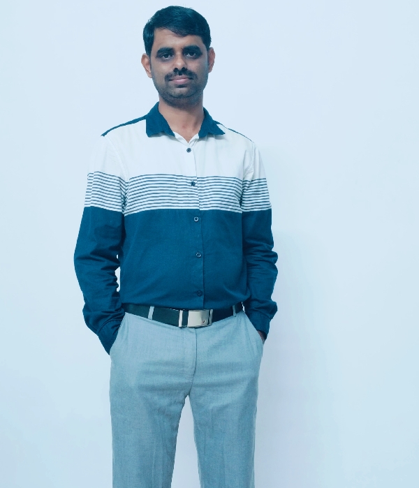 https://vokkaligas.com/v-vivah/v-images/female.png
