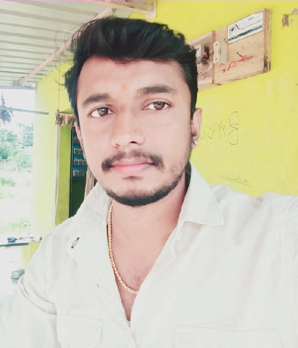 https://vokkaligas.com/v-vivah/v-images/female.png
