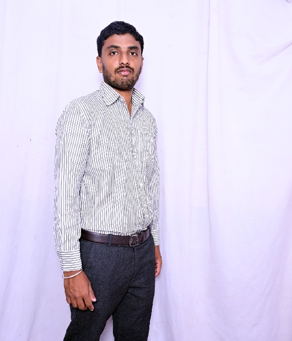 https://vokkaligas.com/v-vivah/v-images/female.png