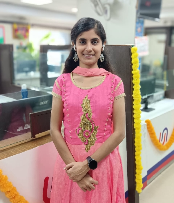 https://vokkaligas.com/v-vivah/v-images/female.png